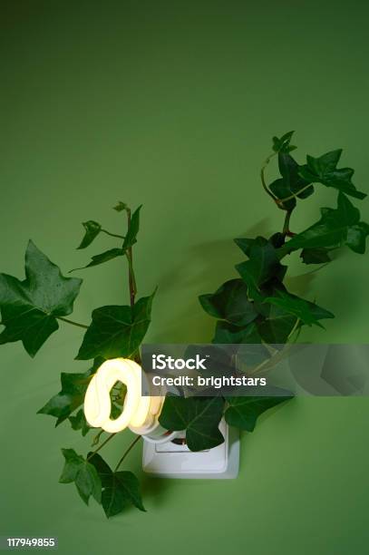 Ivy に省エネ電球 - まぶしいのストックフォトや画像を多数ご用意 - まぶしい, イルミネーション, カラー画像
