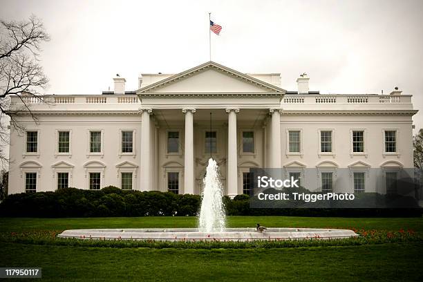 Landscape Exterior Front View Of The White House Stock Photo - Download Image Now - White House - Washington DC, White House - Moscow, Outdoors