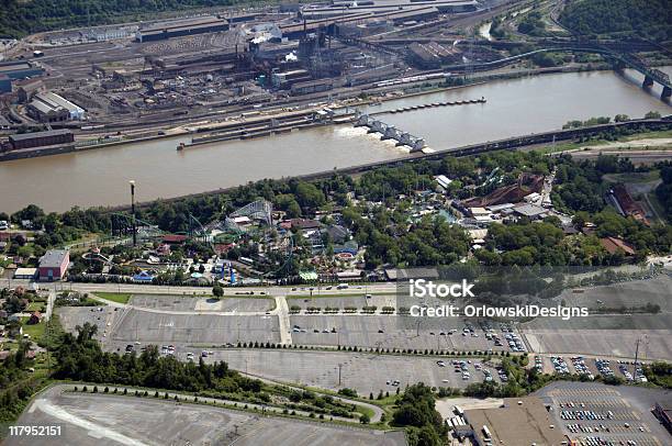 Widok Z Lotu Ptaka Kennywood Park Rozrywki - zdjęcia stockowe i więcej obrazów Pittsburgh - Pittsburgh, Park rozrywki, Stalownia