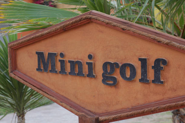 istock Signpost mini golf. A sign indicating mini golf. 1179531993