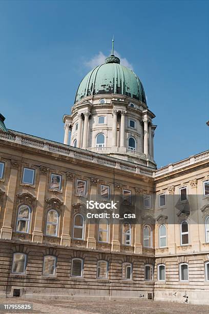 Buda Burg Stockfoto und mehr Bilder von Schlossgebäude - Schlossgebäude, Königlicher Palast von Buda, Alt