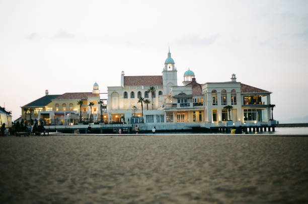 istock Beaches, white sand and beautiful buildings 1179580032