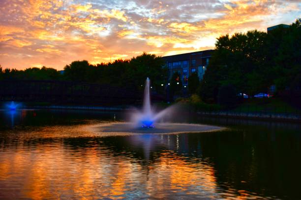 istock Sunset over a lake in Atlanta 1179582408
