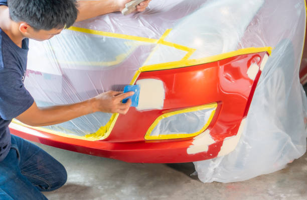 istock Quick car paint repair ,It takes one to two hours. 1179595794