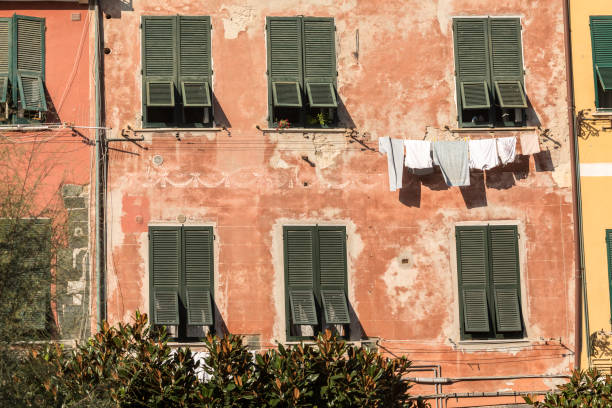 istock Italian apartment building detail 1179625440