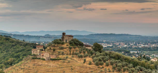 istock Tuscan Hills at Dawn 1179627046