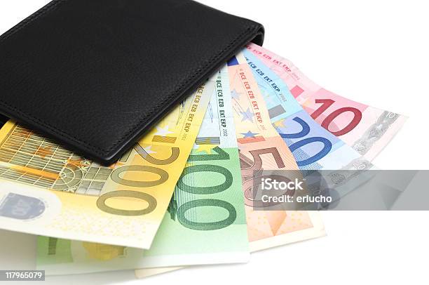 Euro In Portafoglio - Fotografie stock e altre immagini di Portafoglio - Portafoglio, Simbolo dell'euro, Valuta dell'Unione Europea