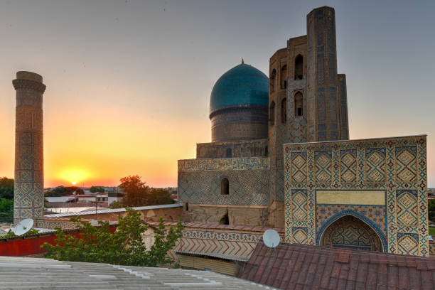 istock Bibi Khanym Mosque - Samarkand, Uzbekistan 1179686305