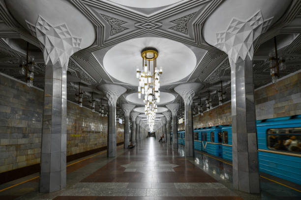 istock Mustakili Maydoni (Independence Square) - Tashkent, Uzbekistan 1179690165
