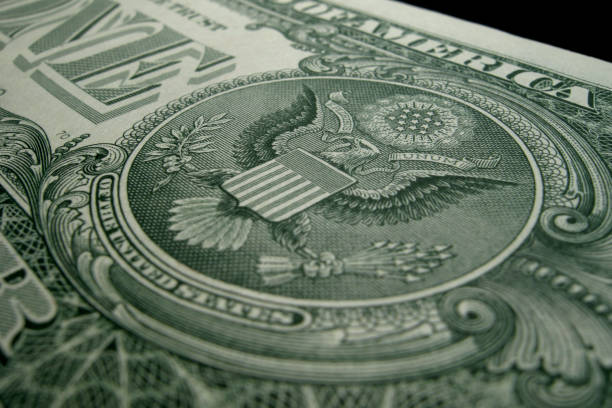 米国の紋章からイーグル。 - currency us currency bankruptcy us paper currency ストックフォトと画像