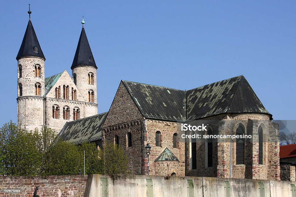 修道院 Unsere Lieben Frauen - 11世紀頃のロイヤリティフリーストックフォト