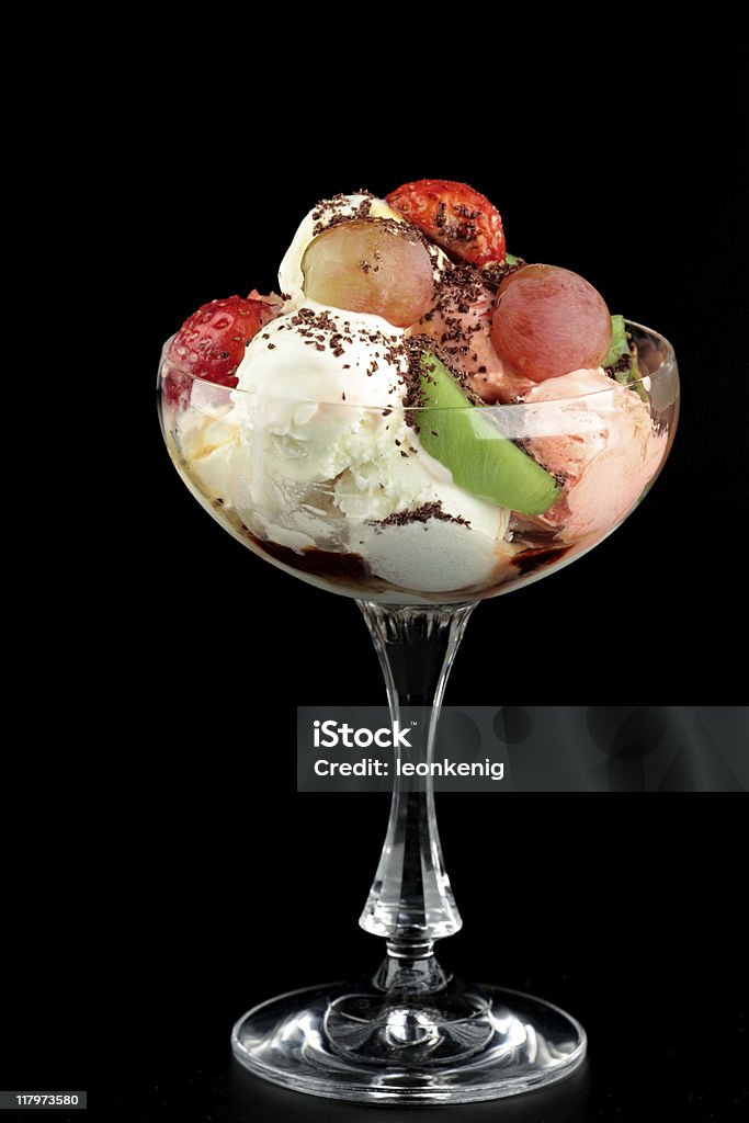 La glace, sur noir - Photo de Crème glacée libre de droits