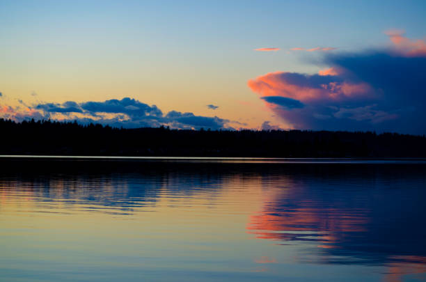 istock Vibrant Lake Sammamish Dusk 1179754855