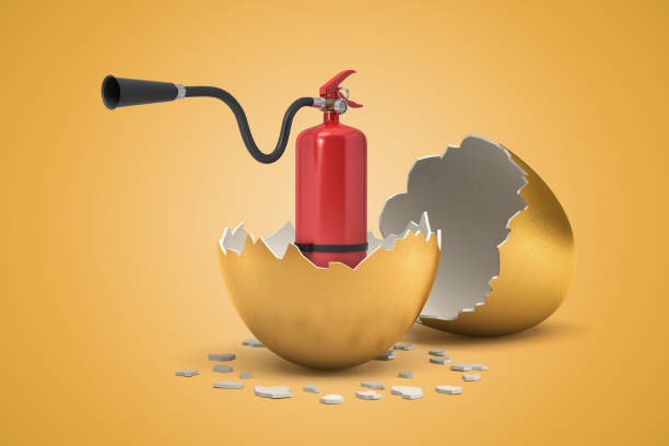 3d renderowanie czerwonej pianki gaśnicy wylęgowej ze złotego jaja na żółtym tle - equipment extinguishing metallic single object zdjęcia i obrazy z banku zdjęć