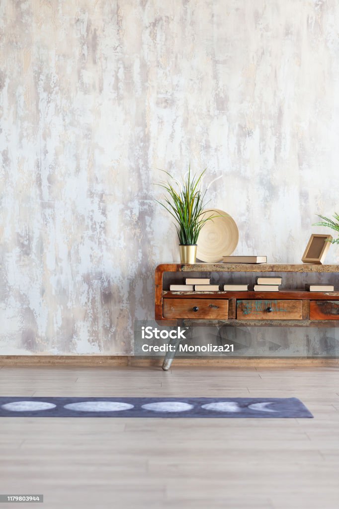Yoga Studio With Yoga Mat Stock Photo - Download Image Now - Domestic Life,  Home Interior, Yoga Studio - iStock