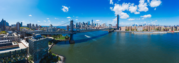 Aerial view of Manhattan bridge with New York city skyline