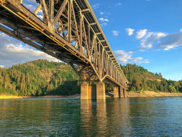 istock Bride over Shasta Lake 1179860019