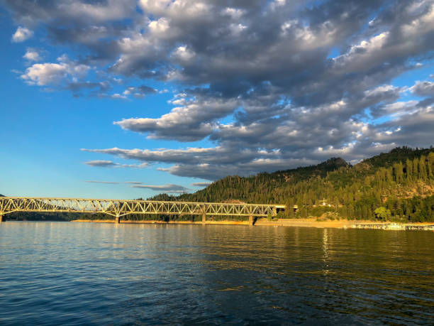 istock Bride over Shasta Lake 1179860027