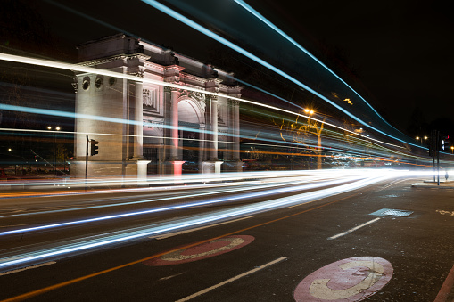Marble Arch at night.