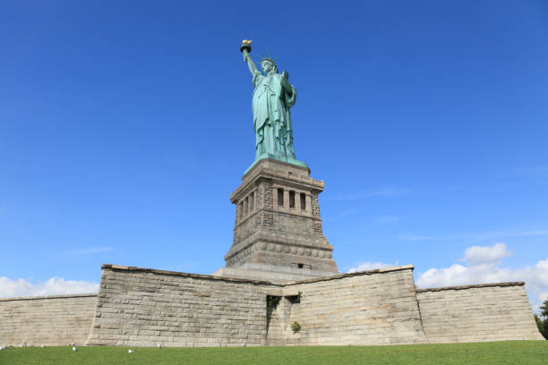 istock Statue of Liberty 117987875