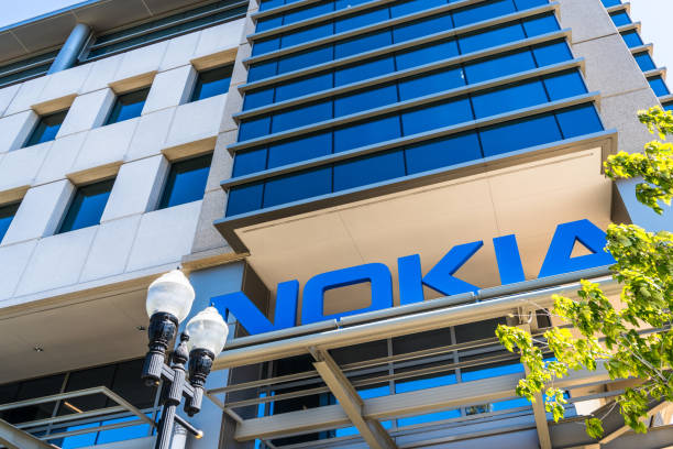 Nokia office building in Silicon Valley Sep 23, 2019 Sunnyvale / CA / USA - Nokia office building in Silicon Valley; Nokia Corporation is a Finnish multinational telecommunications, information technology, and consumer electronics company phone nokia stock pictures, royalty-free photos & images