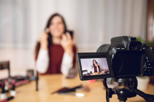 istock Woman vlogging about make-up 1179947016