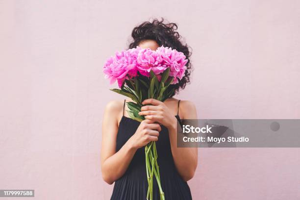 You Dont Need Someone Else To Buy You Flowers Stock Photo - Download Image Now - Flower, Women, One Woman Only
