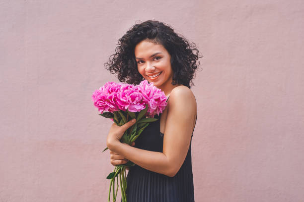 istock Flowers always make me feel better 1179997637