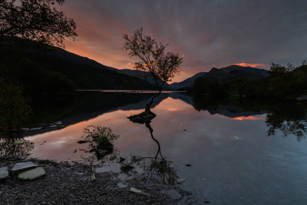 istock Sunrise in Snowdonia National Park 1180062824