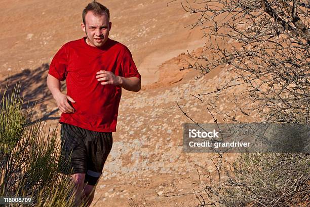 Foto de Jovem De Corrida e mais fotos de stock de 20 Anos - 20 Anos, Adulto, Aspiração