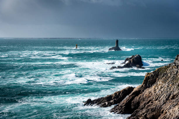 Located at the end of land, this rocky headland faces the island of Sein. The giant waves of the Atlantic Ocean are shattered on the rocks and at the foot of La Vieille lighthouse.