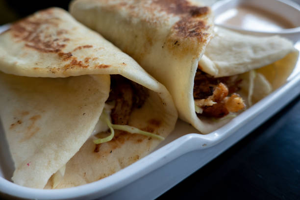 istock Platter of Shwarmas 1180129401