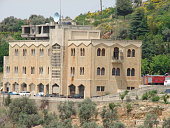 deir-el-kamar-im-libanon.jpg?b=1&s=170x170&k=20&c=gq0Kj_iNzFTVSBRva-Jl1FZT_a0hix0Th3v8QkbK2bM=