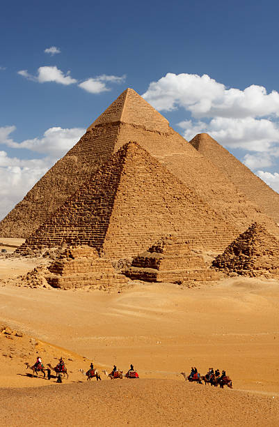 piramidy, egipt - famous pyramid zdjęcia i obrazy z banku zdjęć