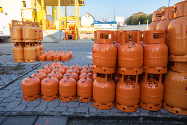 istock Used gas butane cylinder containers 1180190679