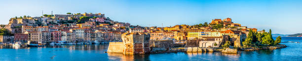 harbor of portoferraio at the island elba in italy famous harbor of portoferraio at the island elba in italy livorno stock pictures, royalty-free photos & images