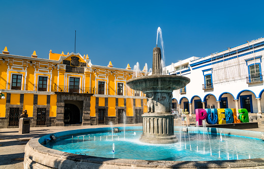 Fountain and the Teatro Principal in Puebla, Mexico