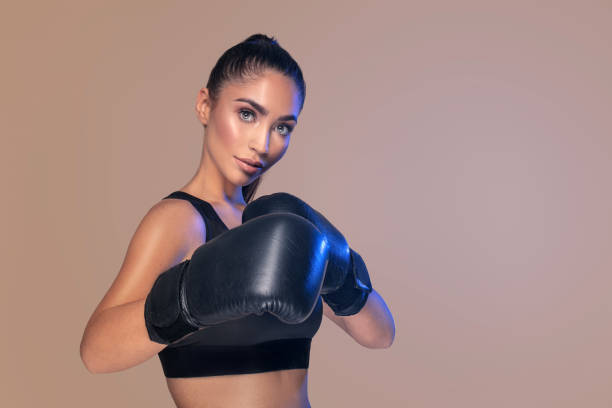 sexy woman in boxing gloves. - 16191 imagens e fotografias de stock