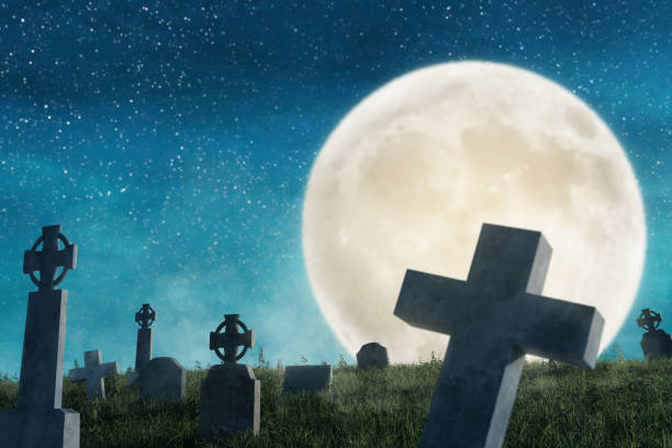 満月の光の中で古い墓石でいっぱいの放棄された墓地の3dレンダリング - celtic cross celtic culture tombstone death ストックフォトと画像