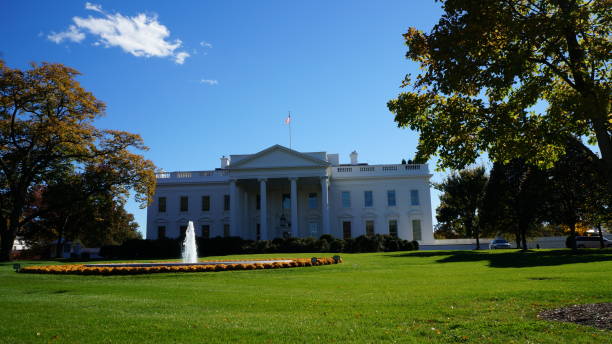 istock White House North Side/No Fence.Sunny Day. 1180293076