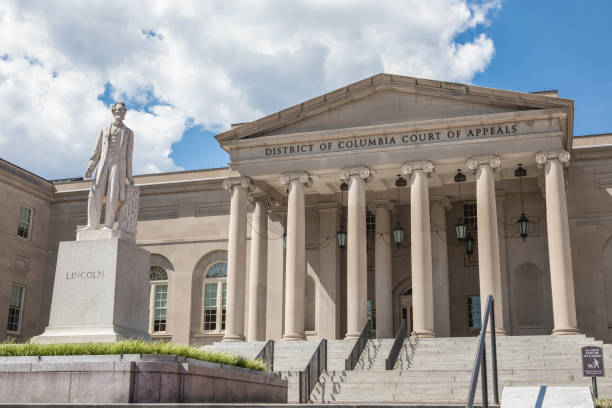 District of Columbia Court of Appeals Building District of Columbia Court of Appeals building with Abraham Lincoln statue located at Judiciary Square in downtown Washington, DC magistrates court stock pictures, royalty-free photos & images