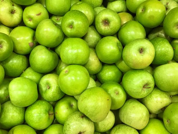 istock A lot of Green Apples 1180362071
