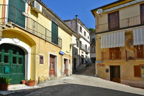 istock Travel in old italian villages 1180384352