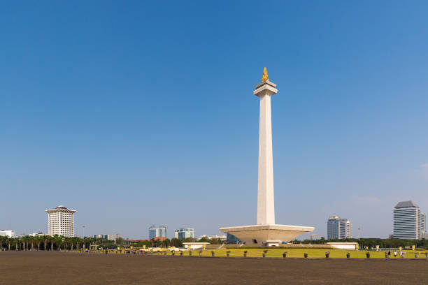 Monas Jakarta Beautiful view of the National Monument of Indonesia (Monumen Nasional, MoNas) in Jakarta, Indonesia national monument stock pictures, royalty-free photos & images