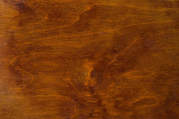 superficie in legno lucido. lo sfondo della trama in legno lucido. - knotted wood plank wall abstract texture foto e immagini stock