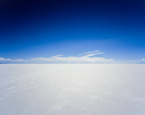 istock Salar de Uyuni, Bolivia 1180407305