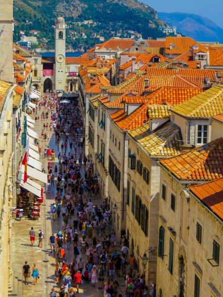 istock Stradun, Dubrovnik, Croatia 1180410018