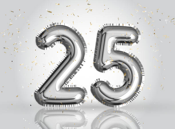 25 лет со дня рождения. с днем рождения праздник радости. серебряные воздушные шары и конфетти для поздравительной открытки - 25 стоковые фото и изображения