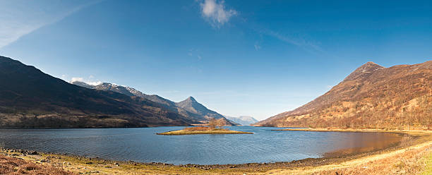istock XXXL Golden Loch 118044817