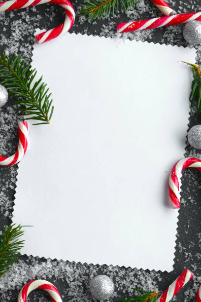 クリスマスツリーとクリスマスの飾り - christmas paper 写真 ストックフォトと画像
